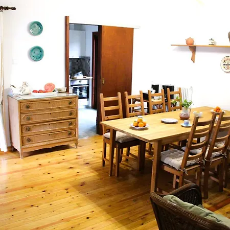 The Sisters House * Vathirrevma