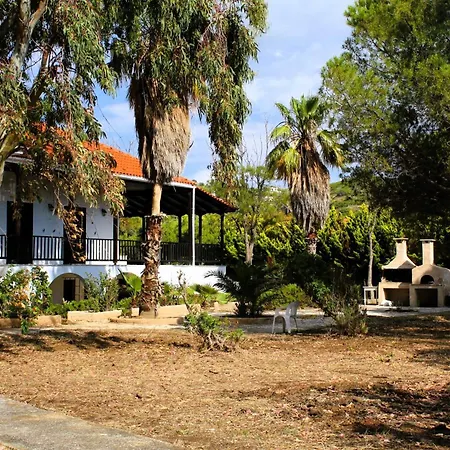 The Sisters House * Vathirrevma