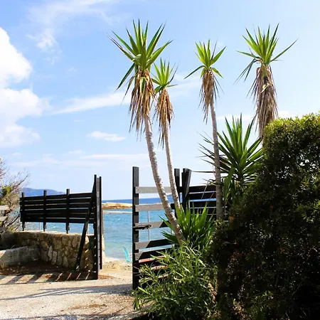 The Sisters House * Vathirrevma